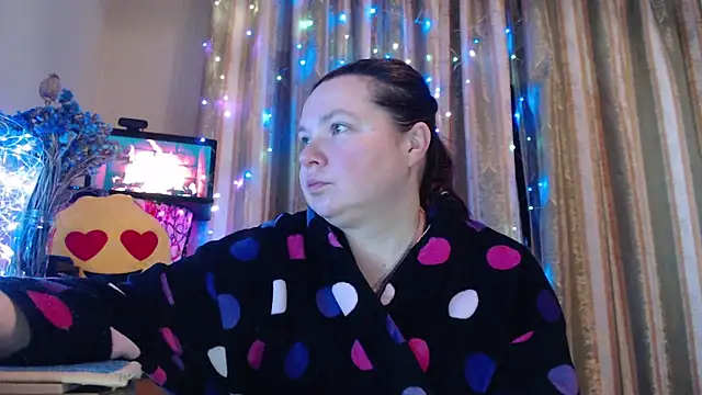 Snapshot of amorelara chatting on February 12, 2026, 6:02 am amorelara online show from February 12, 2026, 6:02 am