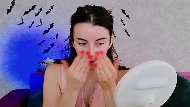 Snapshot of Miss_Arwen chatting on October 27, 2025, 3:29 am Miss Arwen online show from October 27, 2025, 3:29 am