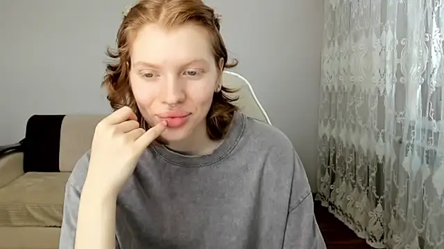StellaDavis online show from May 8, 2026, 9:13 am