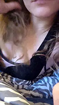 Snapshot of AriellaTaylor chatting on February 13, 2026, 9:15 pm AriellaTaylor online show from February 13, 2026, 9:15 pm