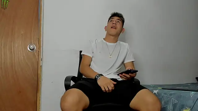 andrew rose  online show from February 21, 2026, 1:51 am