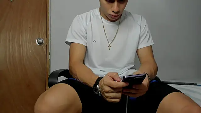 andrew rose  online show from March 15, 2026, 11:12 pm