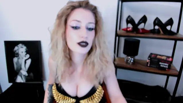 Snapshot of AlissaLips chatting on May 21, 2026, 5:32 pm AlissaLips online show from May 21, 2026, 5:32 pm