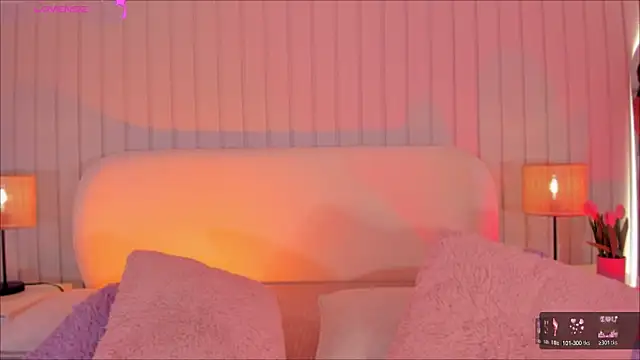 Snapshot of Megan-holly chatting on March 13, 2026, 12:15 am Megan-holly online show from March 13, 2026, 12:15 am