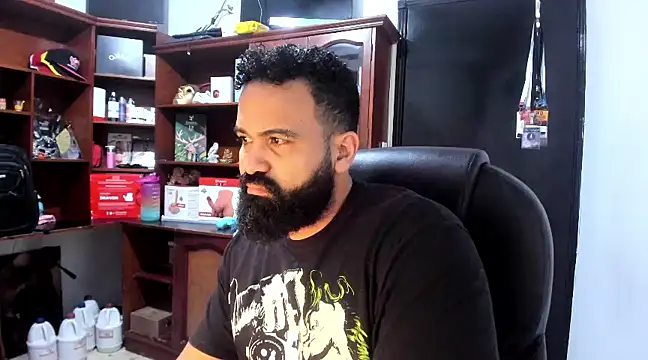 Snapshot of Drako_Argentii chatting on March 15, 2025, 3:40 am Drako Argentii online show from March 15, 2025, 3:40 am