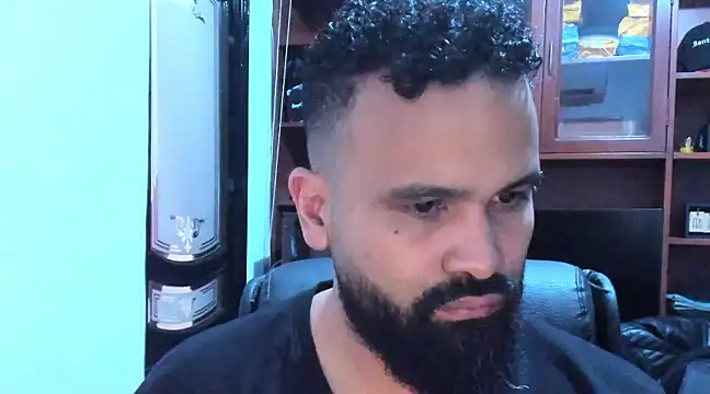 Snapshot of Drako_Argentii chatting on February 3, 2025, 8:13 pm Drako Argentii online show from February 3, 2025, 8:13 pm