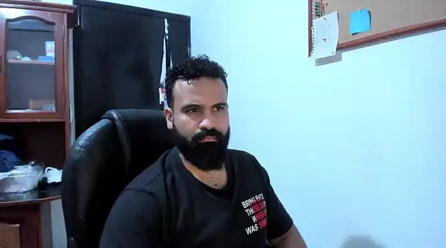 Snapshot of Drako_Argentii chatting on March 19, 2025, 11:03 pm Drako Argentii online show from March 19, 2025, 11:03 pm