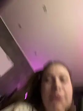 Vikki toriya online show from February 21, 2026, 4:20 pm