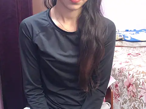 Angel kiyara online show from December 17, 2025, 6:02 pm