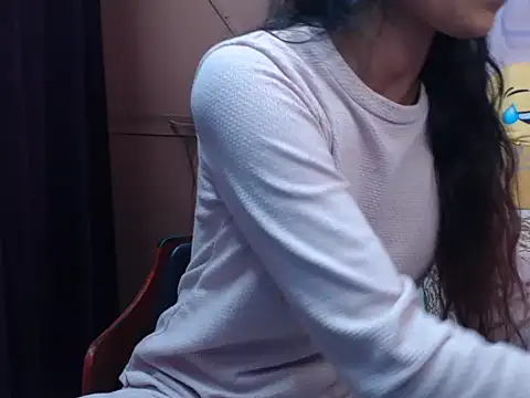 Angel kiyara online show from October 26, 2025, 5:35 pm