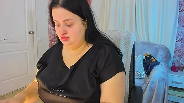 MonaSteele online show from September 30, 2025, 5:24 am