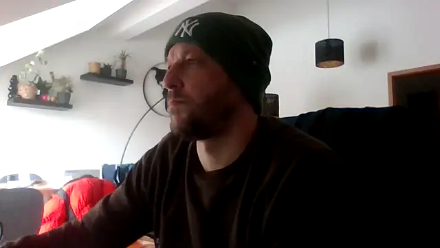 BennyLommy online show from February 6, 2026, 10:55 am