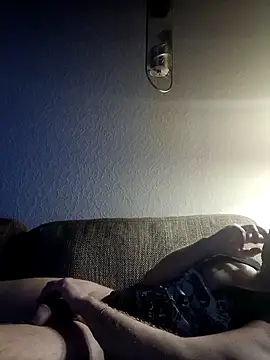 MArciQuarky online show from February 27, 2025, 9:47 pm