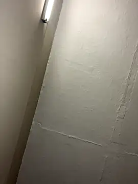 Kinkyy  online show from October 22, 2025, 9:35 pm