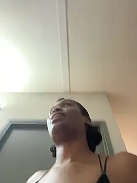 Snapshot of Kinkyy_ chatting on March 22, 2026, 2:18 pm Kinkyy online show from March 22, 2026, 2:18 pm