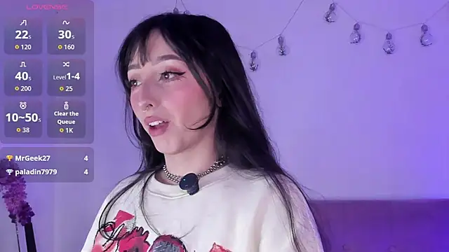 Snapshot of v1cky_ chatting on February 22, 2026, 11:28 pm v1cky online show from February 22, 2026, 11:28 pm