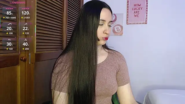 sofiaduque 26 online show from April 29, 2026, 7:42 pm