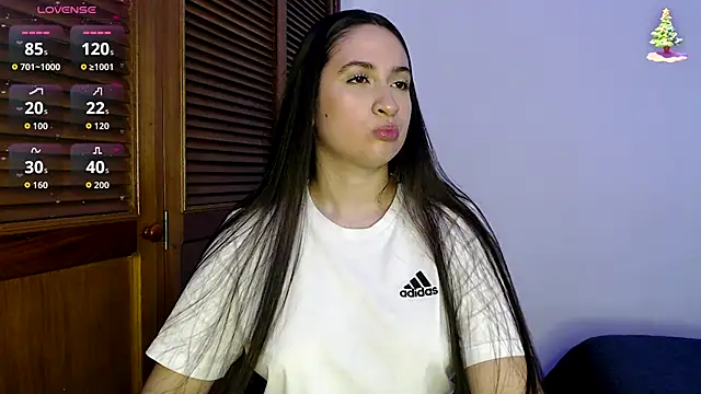 sofiaduque 26 online show from November 20, 2025, 7:58 pm