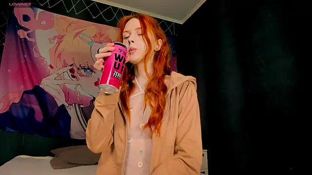 FruttiTatti online show from March 19, 2025, 10:53 pm