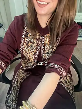 Jen jennyy1 online show from February 26, 2025, 10:15 pm