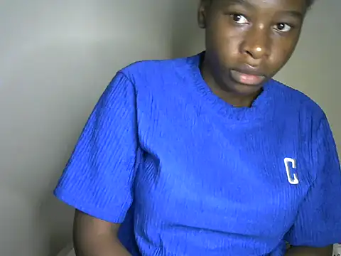 Snapshot of Novah_ chatting on March 13, 2026, 12:48 am Novah online show from March 13, 2026, 12:48 am