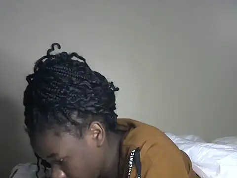 Novah  online show from November 10, 2025, 7:46 am