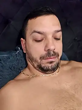 Mitzatb4u online show from November 15, 2025, 3:05 pm