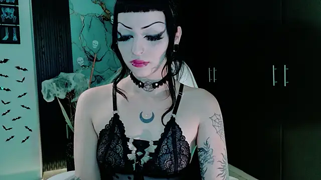 Madison Jackson online show from January 12, 2026, 10:03 pm