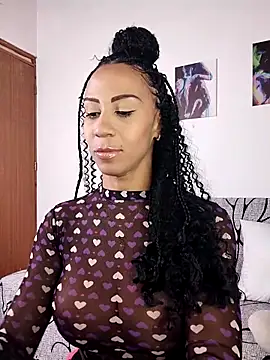 Charlotte Bayron online show from October 3, 2025, 12:03 am