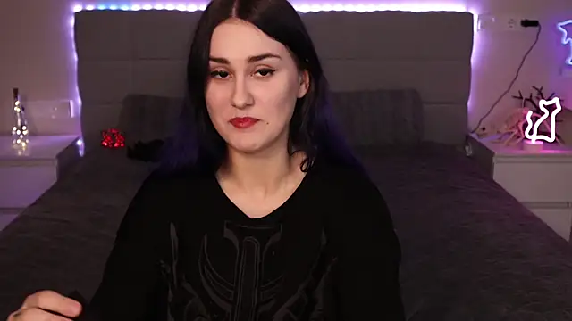 Erotic Synth Goddess online show from October 7, 2025, 5:25 pm