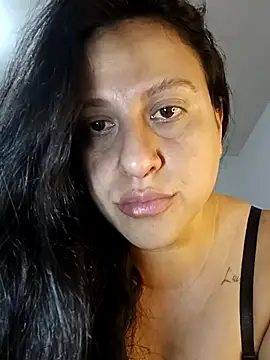 whitegirl0122 online show from September 23, 2025, 7:21 pm