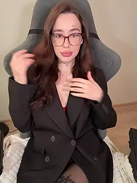 fuckdoll 18 online show from March 6, 2026, 2:12 pm