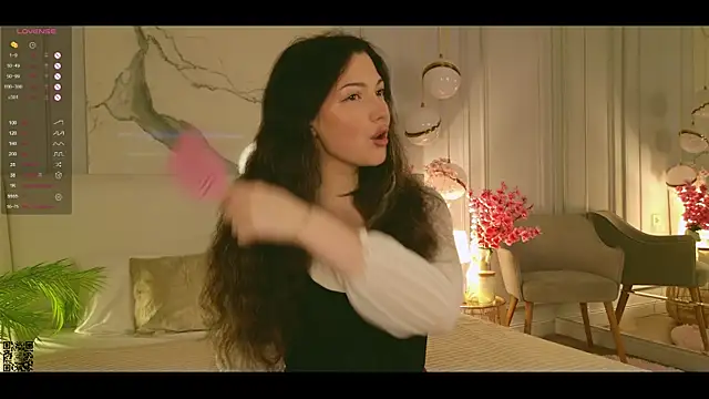 Miley Smile online show from October 4, 2025, 5:20 am