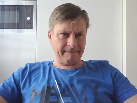 johnnym1 online show from February 24, 2025, 8:06 am