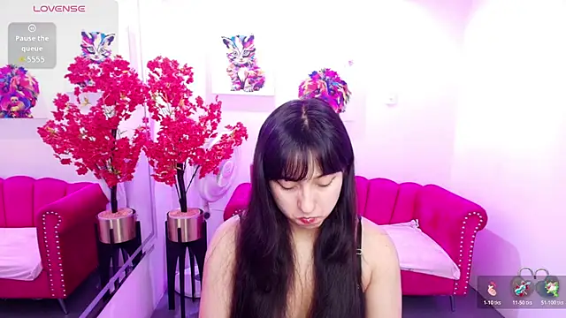 Miss dolly  online show from August 3, 2026, 12:44 pm