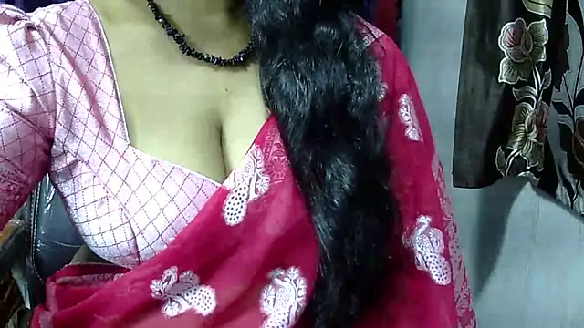 Snapshot of samyukthapuretelugu chatting on March 2, 2025, 2:36 pm samyukthapuretelugu online show from March 2, 2025, 2:36 pm