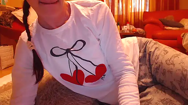LovelyAndraGirl online show from June 20, 2026, 10:31 am