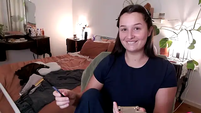 Lenas Room online show from May 8, 2026, 4:16 am