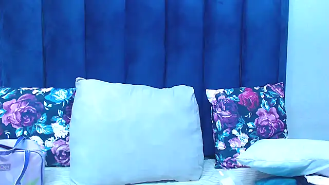 HotSmallTits online show from March 3, 2026, 6:15 pm