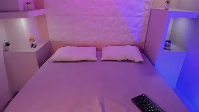 RenataEvans online show from September 9, 2025, 4:16 pm