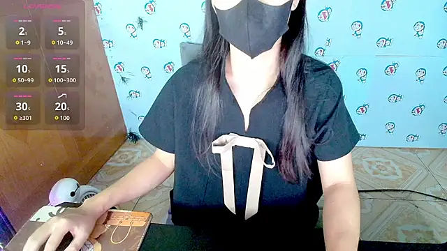   Saphia   online show from September 30, 2025, 3:18 pm