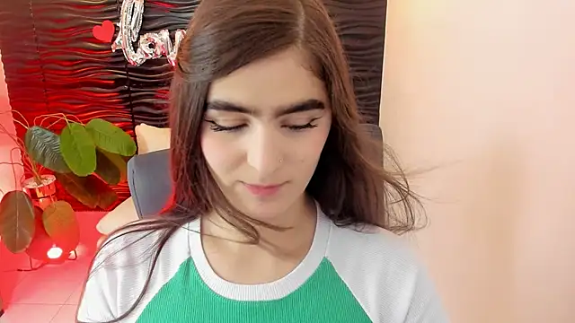 sofia 44 online show from September 12, 2025, 1:00 pm