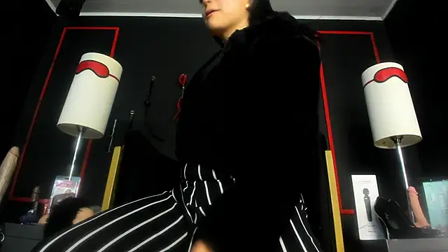 CharlotteScotte online show from October 15, 2025, 12:13 pm