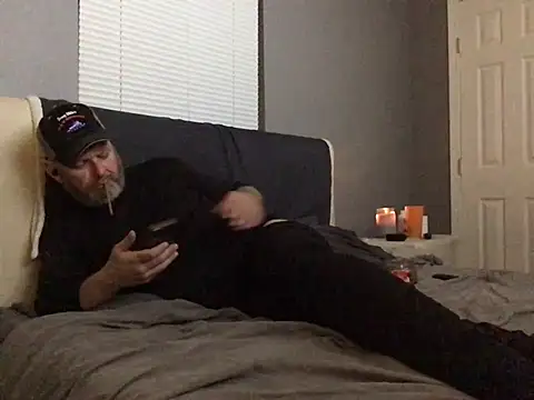 Cummerforyouu2 online show from February 18, 2025, 2:38 am