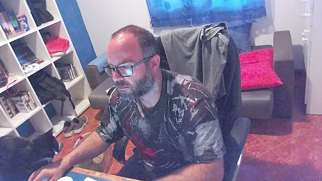 ravingr4d4 online show from July 29, 2026, 10:36 am