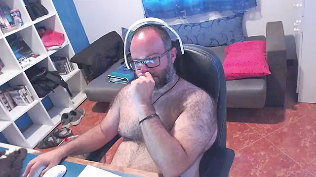 ravingr4d4 online show from July 28, 2026, 3:21 pm