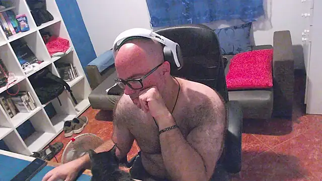 ravingr4d4 online show from July 29, 2026, 10:42 pm