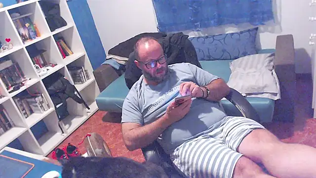 ravingr4d4 online show from July 13, 2026, 10:31 pm
