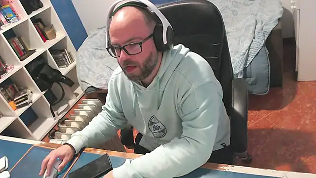 Snapshot of ravingr4d4 chatting on March 16, 2026, 9:39 pm ravingr4d4 online show from March 16, 2026, 9:39 pm