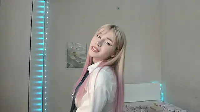 Alisa Black Star online show from April 23, 2026, 2:51 pm